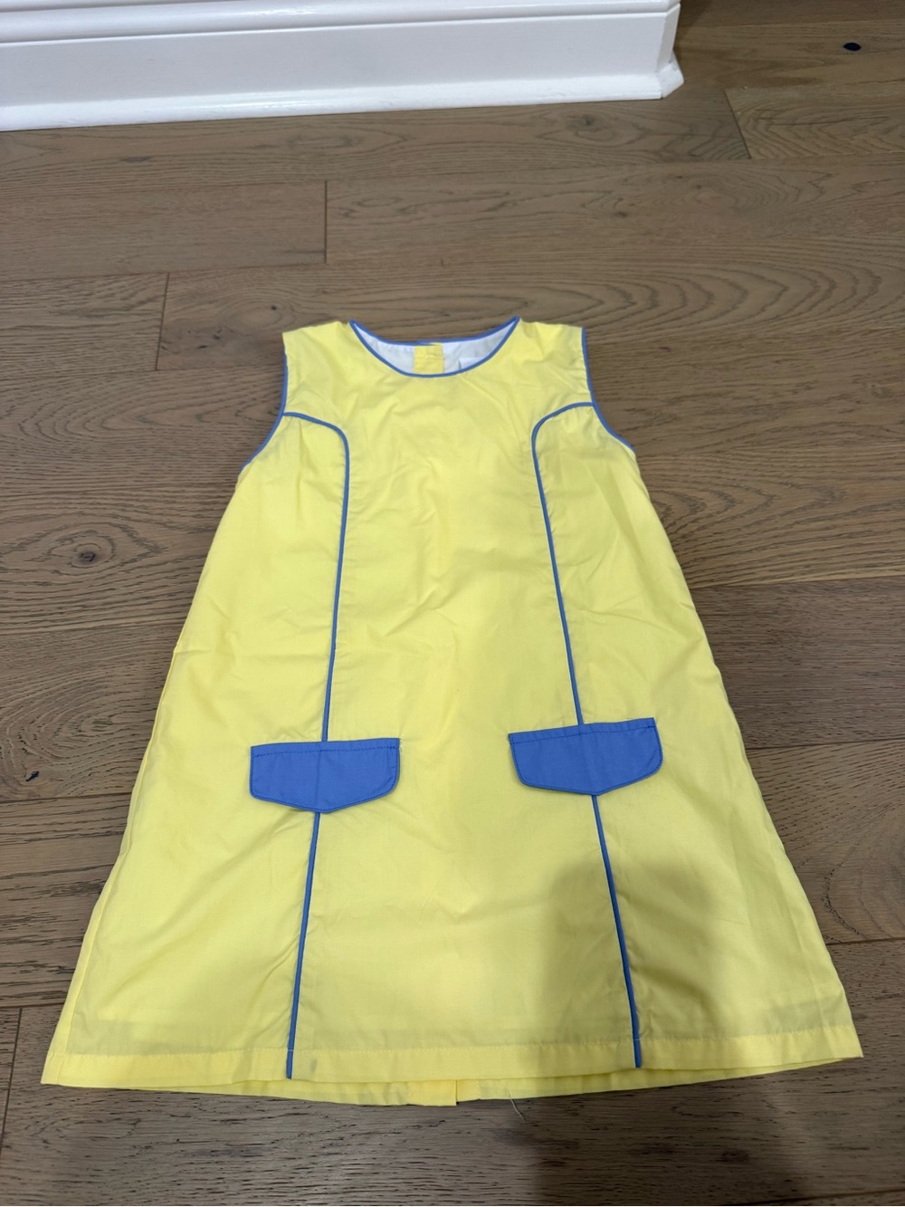 The Yellow Lamb Girls Size 6 Yellow Blue Piped Pocket Shift Dress